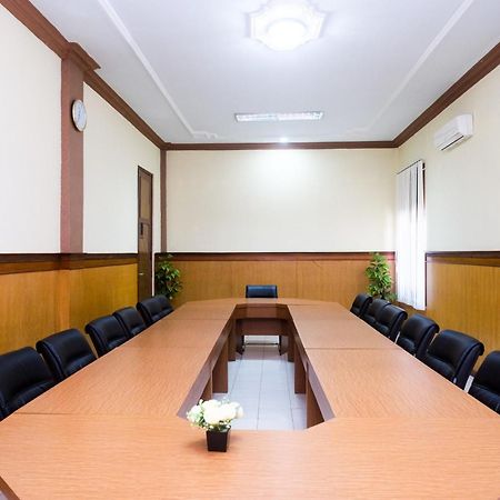 Urbanview Hotel Dedy Jaya Brebes 外观 照片