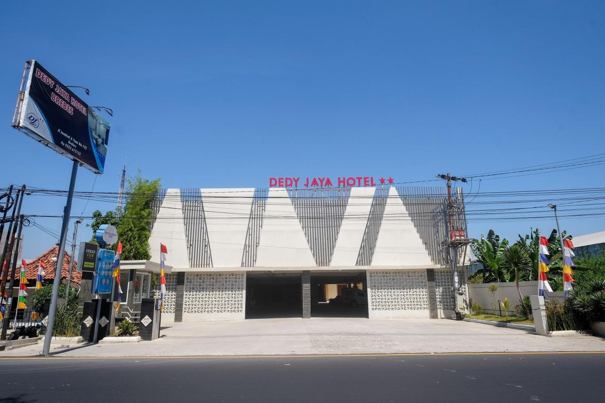 Urbanview Hotel Dedy Jaya Brebes 外观 照片