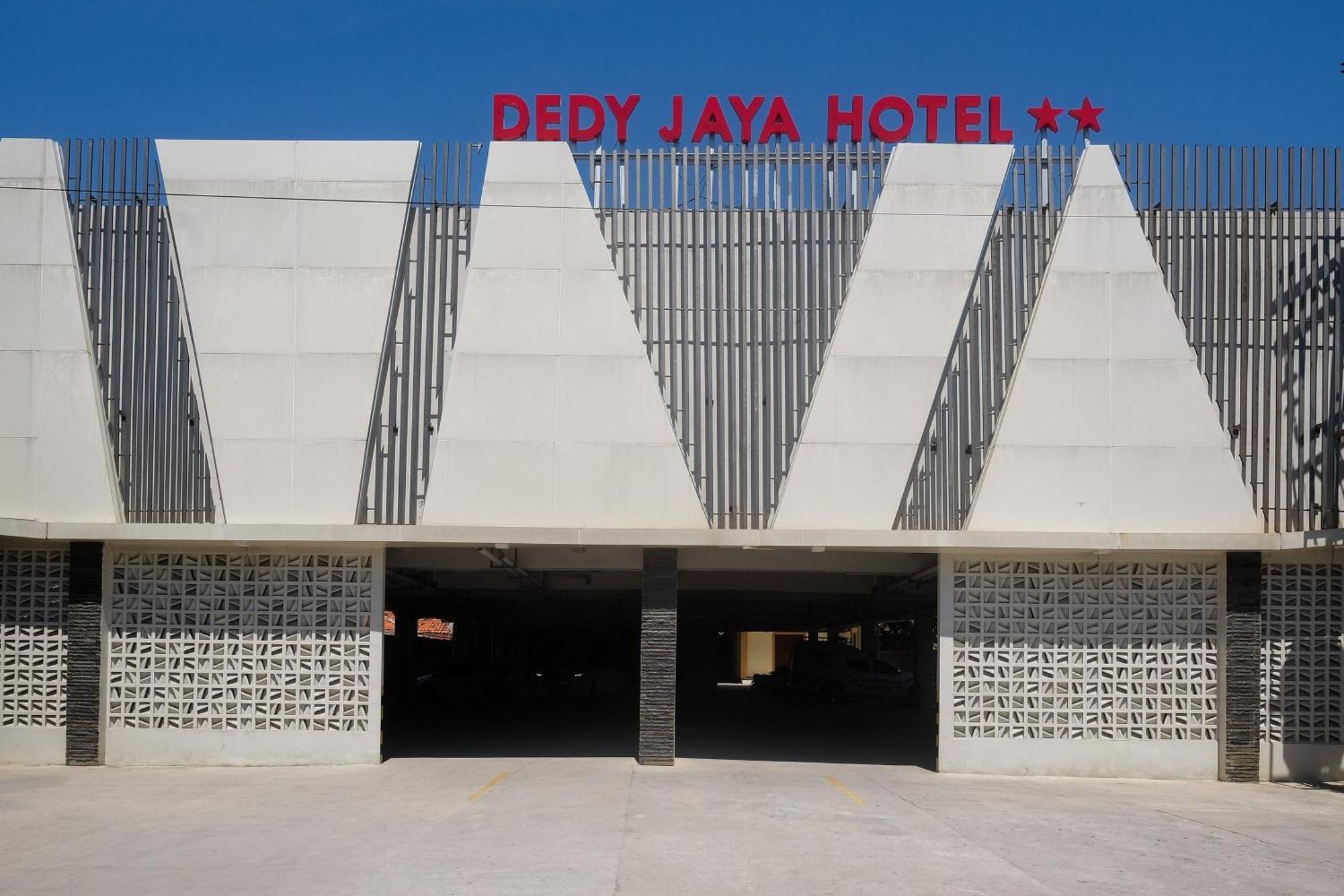 Urbanview Hotel Dedy Jaya Brebes 外观 照片