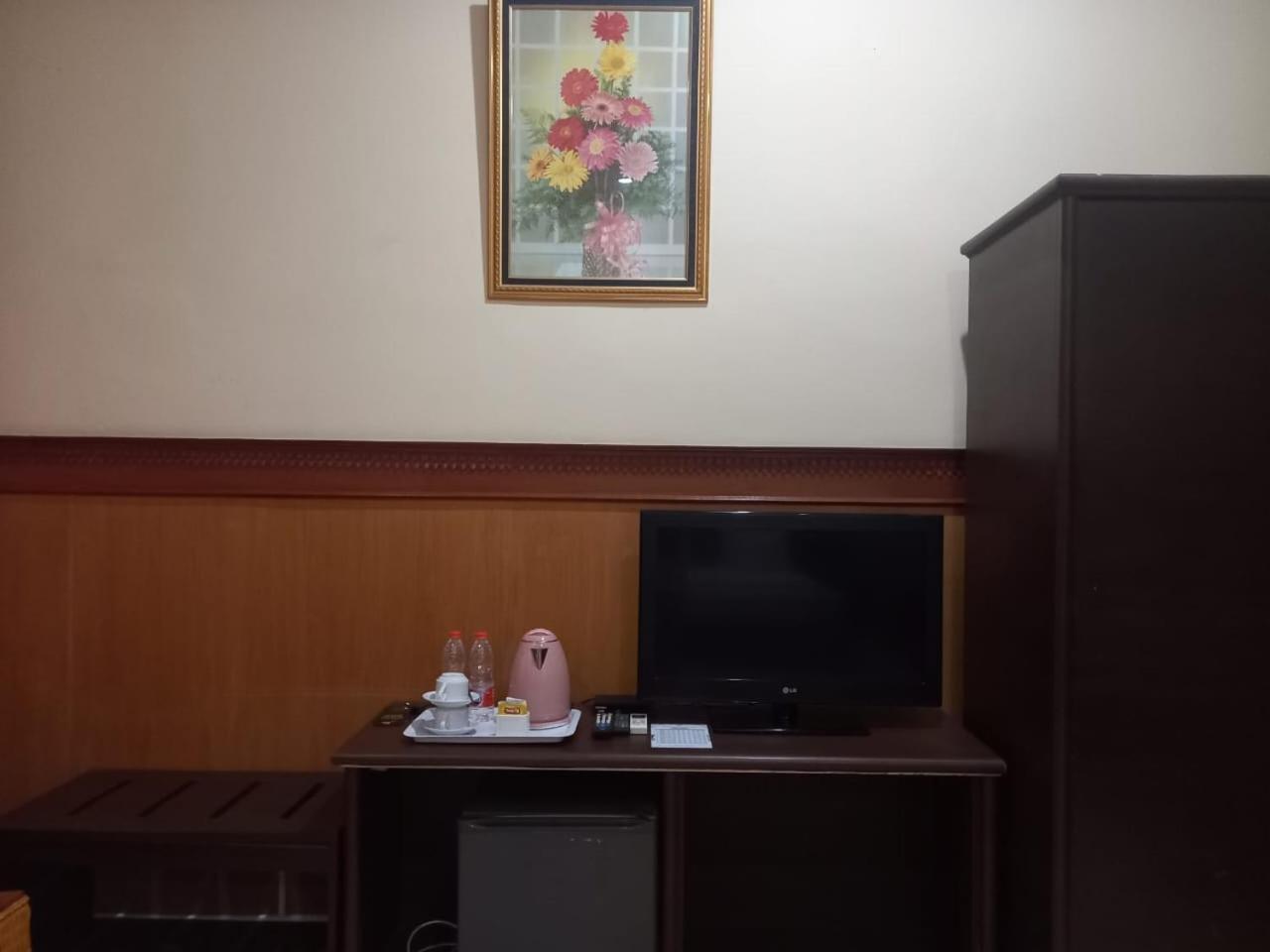 Urbanview Hotel Dedy Jaya Brebes 外观 照片