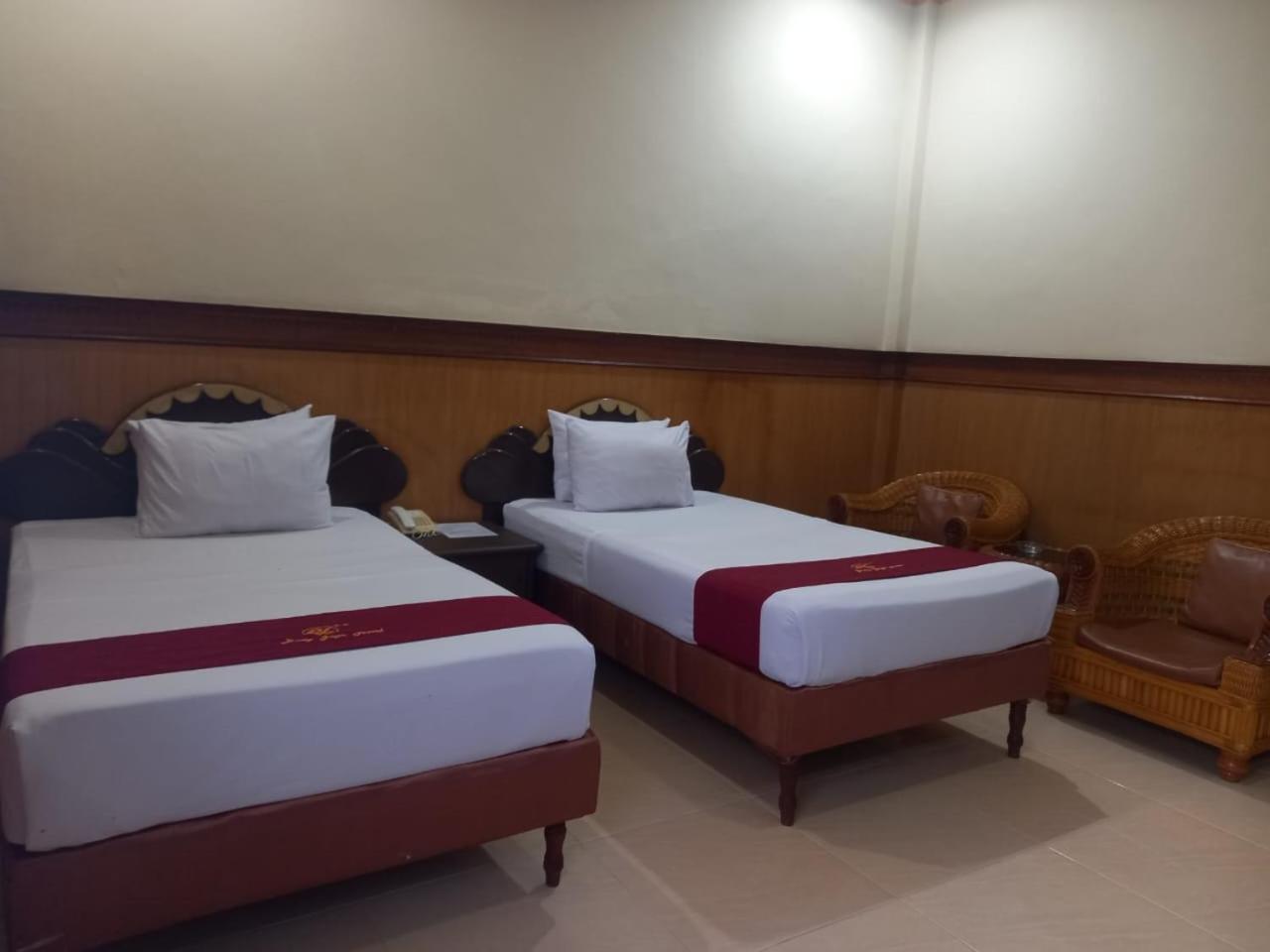 Urbanview Hotel Dedy Jaya Brebes 外观 照片