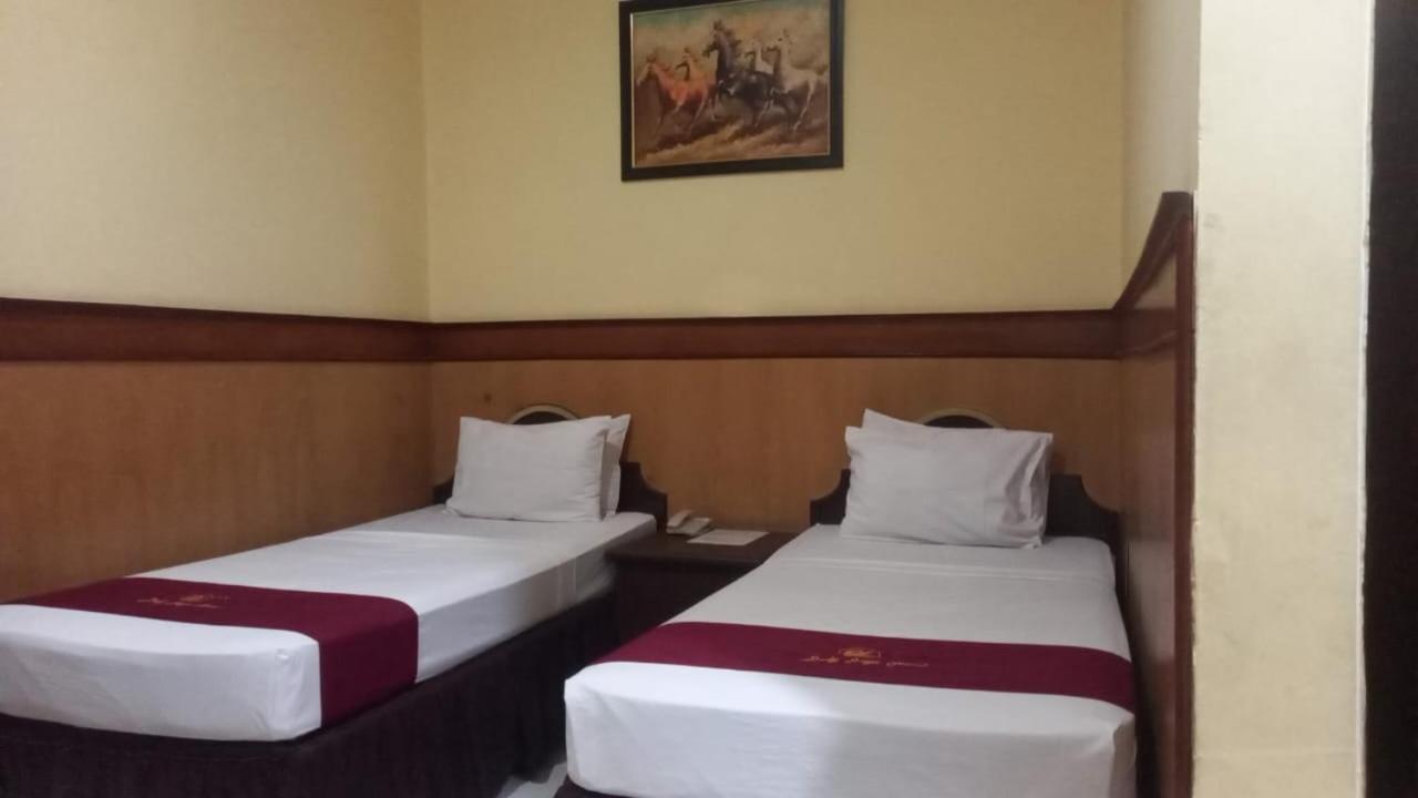 Urbanview Hotel Dedy Jaya Brebes 外观 照片